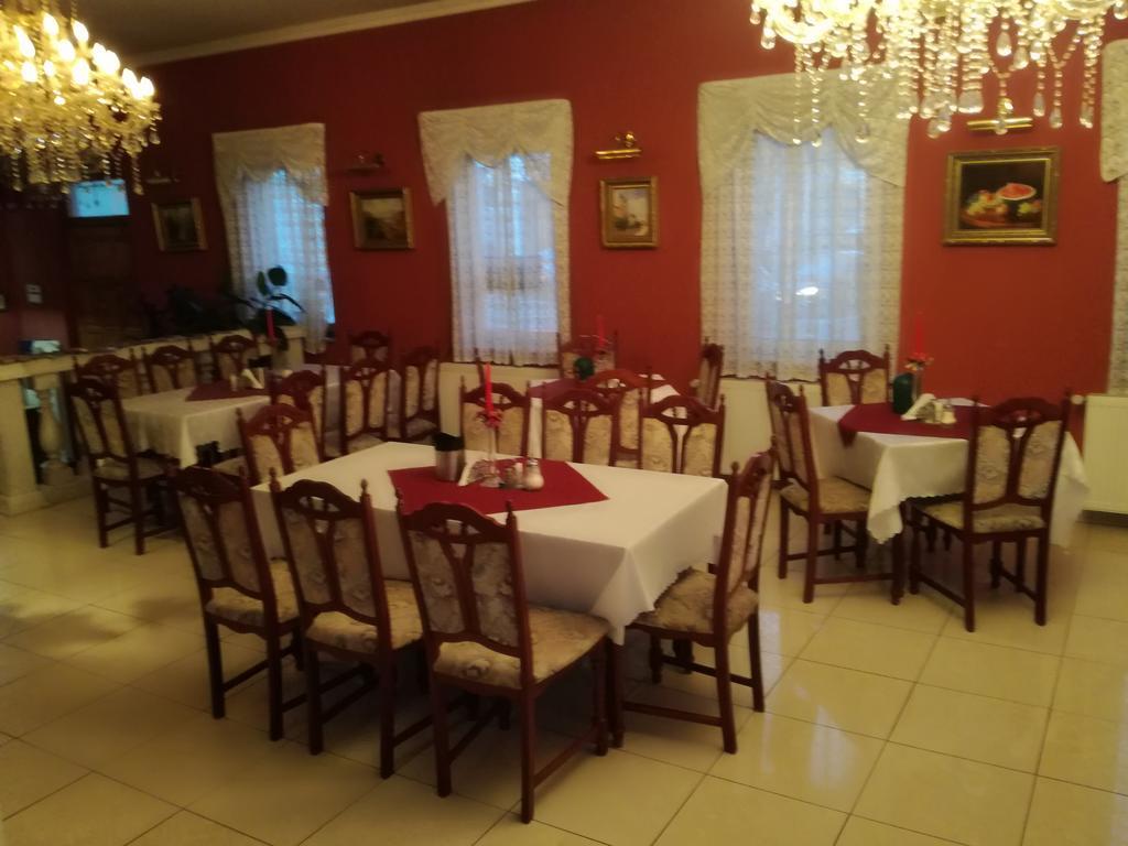 Hotel Arany Trofea Eğri Dış mekan fotoğraf
