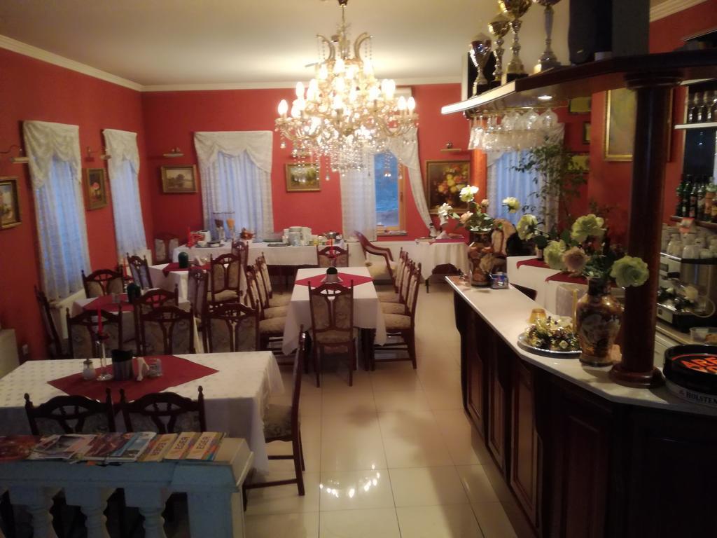 Hotel Arany Trofea Eğri Dış mekan fotoğraf