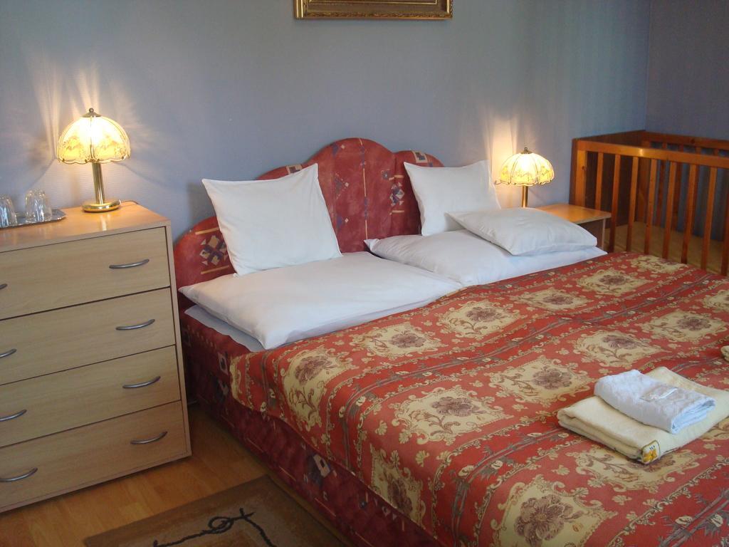 Hotel Arany Trofea Eğri Dış mekan fotoğraf