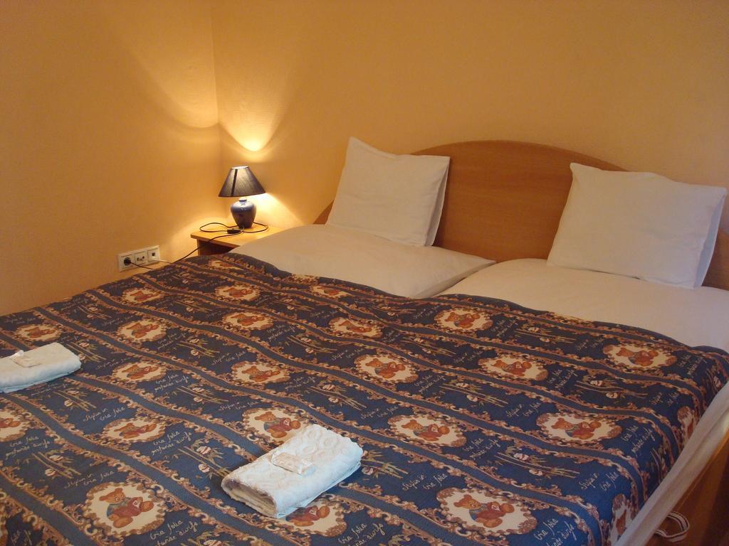 Hotel Arany Trofea Eğri Dış mekan fotoğraf