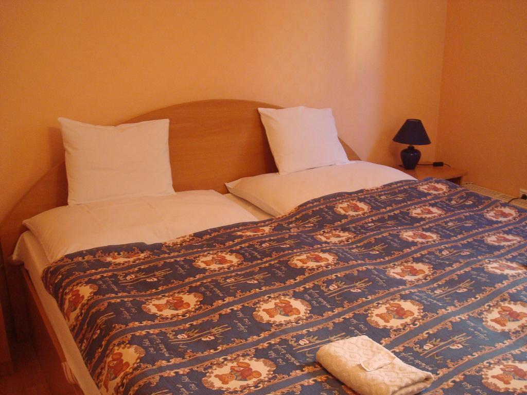 Hotel Arany Trofea Eğri Oda fotoğraf
