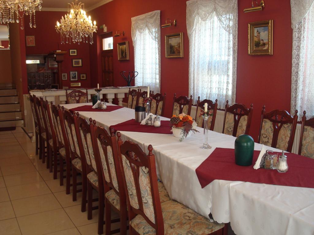 Hotel Arany Trofea Eğri Dış mekan fotoğraf